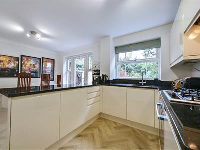 Property image 5 of home to buy in Cox Close, Shenley